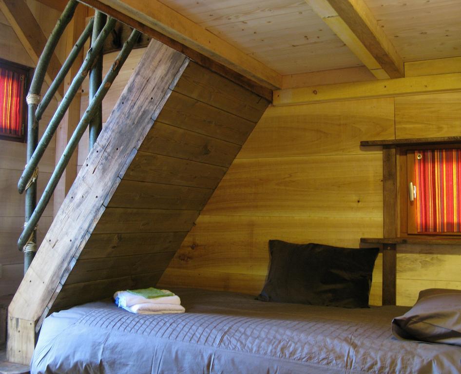 Les Cabanes Du Tertre Urval Номер фото